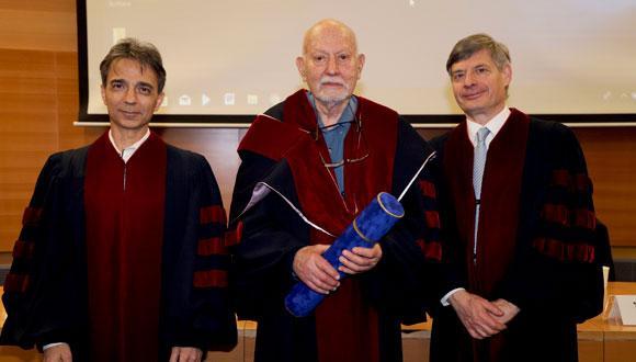 From left: Prof. Yaron Oz, Prof. Amnon Yariv and Prof. Raanan Rein Photo: Yehonatan Zur