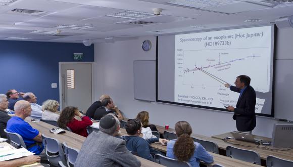 Prof. Dimitar Sasselov, Geophysics Distinguished Lecturer, at his lecture