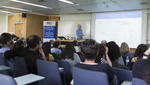 Prof. Douglas Koshland at his lecture
